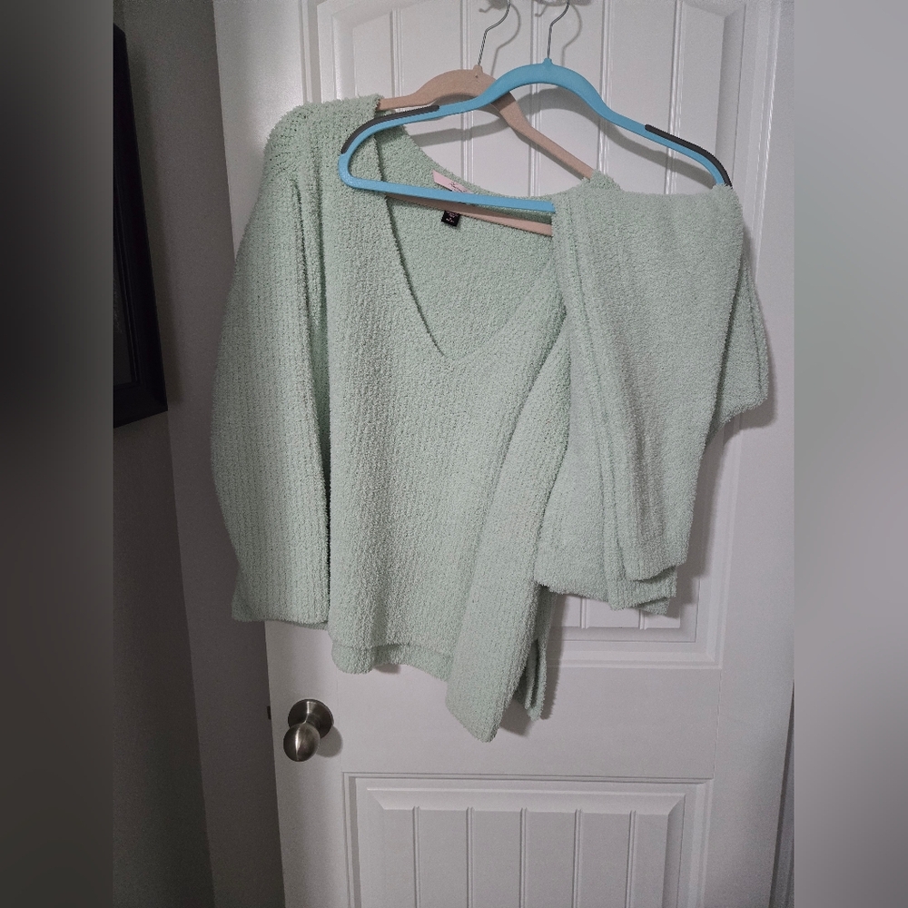 Women's Victoria's Secret Heavenly Lounge Set Size M